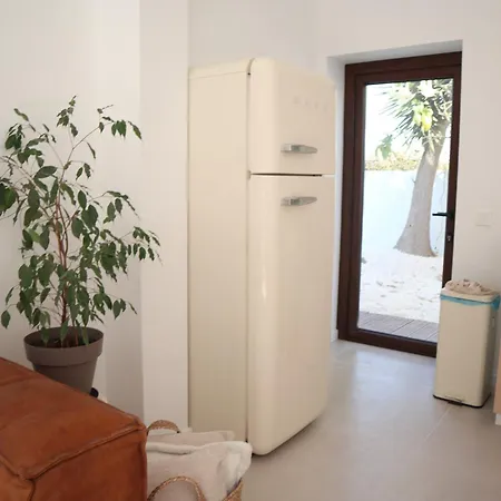 Paradise * Odiáxere